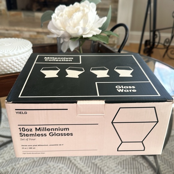 NEW Yield Millenium Stemless Glasses - Set of 4 - Picture 7 of 9